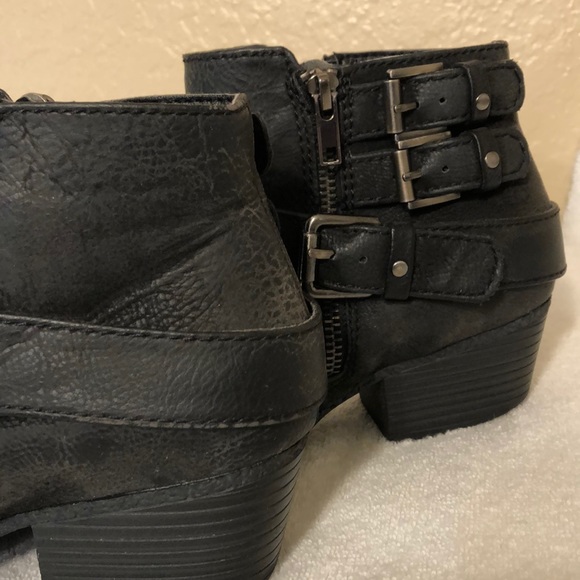 SONOMA BY KOHLS BLACK BOOTS;SIZE 7 - Picture 7 of 8